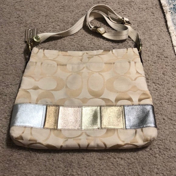 Coach crossbody - Picture 3 of 8